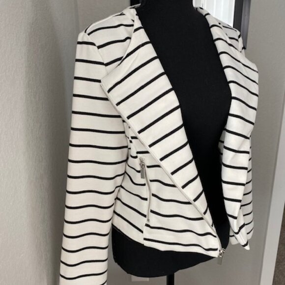 NWT Bagatelle Aysmmetrical Draped Lapel Striped Knit Moto Jacket PM - Picture 4 of 16